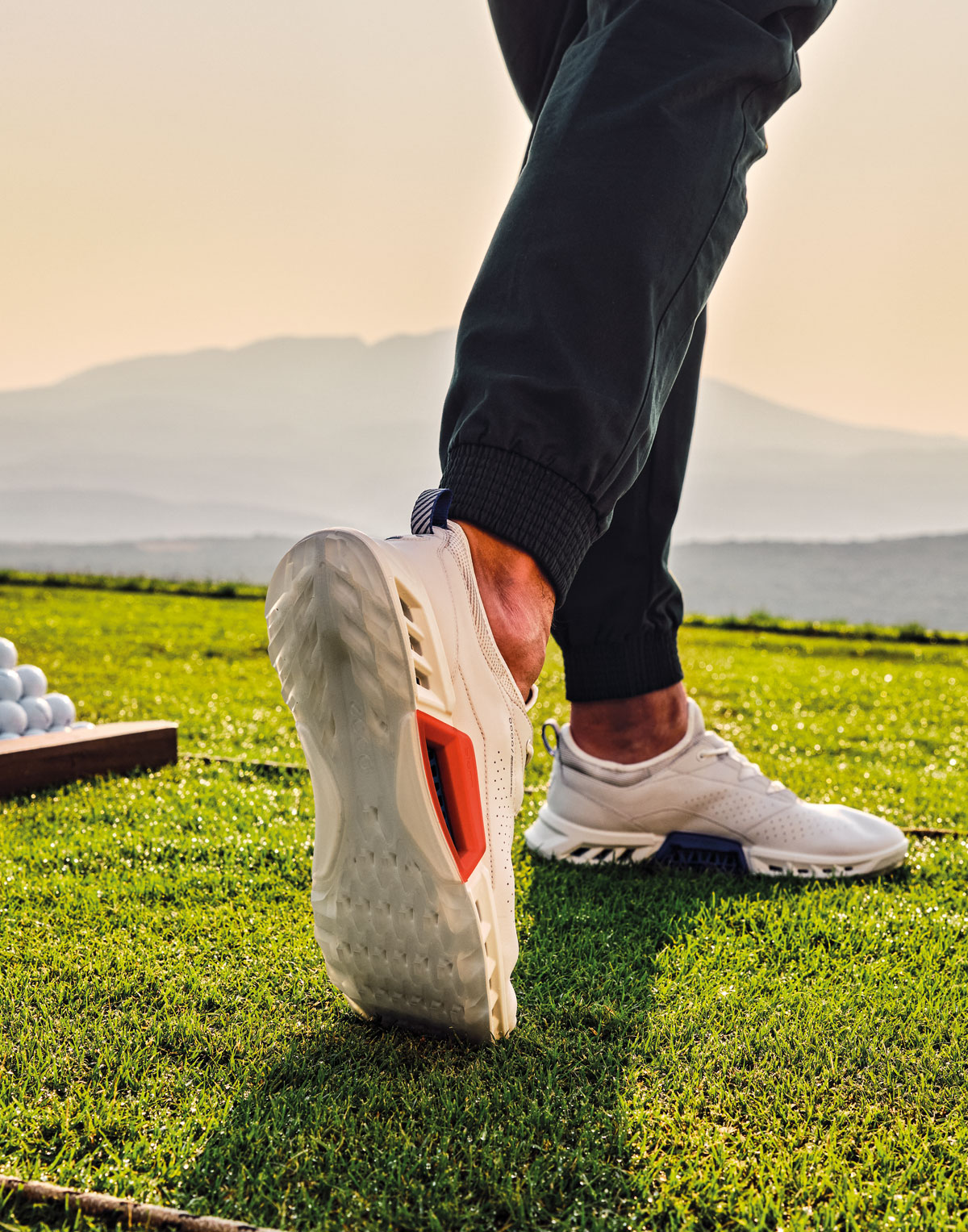 Key Features of Ecco Golf Shoes